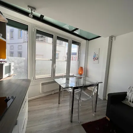 Charmant Duplex, Proche Plage Et Commerces A Saint-jean-de-luz, Ideal Pour Des Vacances Reussies! - Fr-1-239-861 Apartment